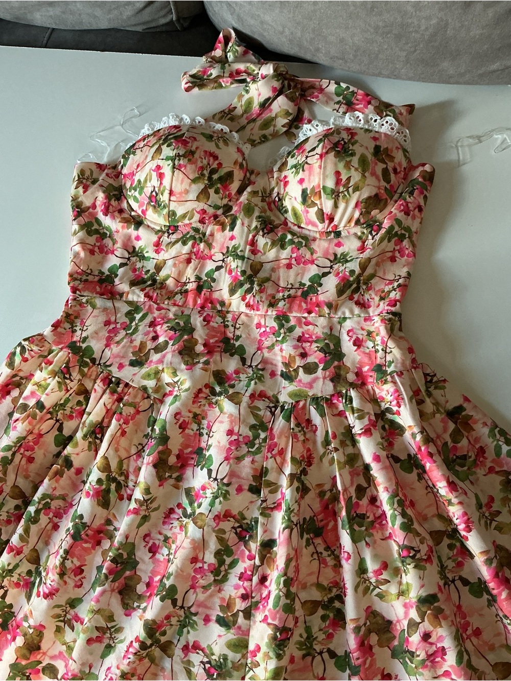 Fashion Nova spring wedding guess maxi dress floral - Picture 13 of 14